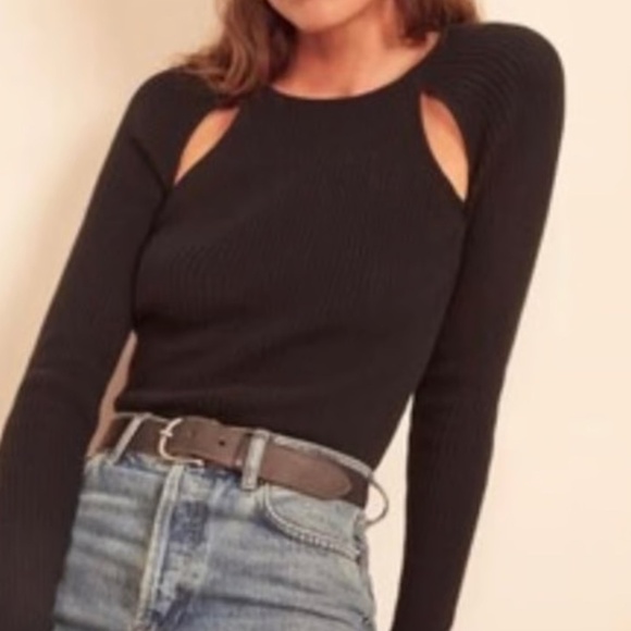 Reformation Tops - Reformation cropped long sleeve cut out crop top S black crew neck tee